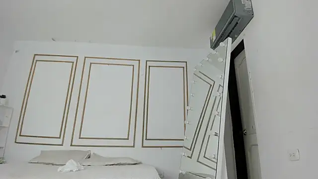 emily gaviria1 online show from March 7, 2026, 11:59 am