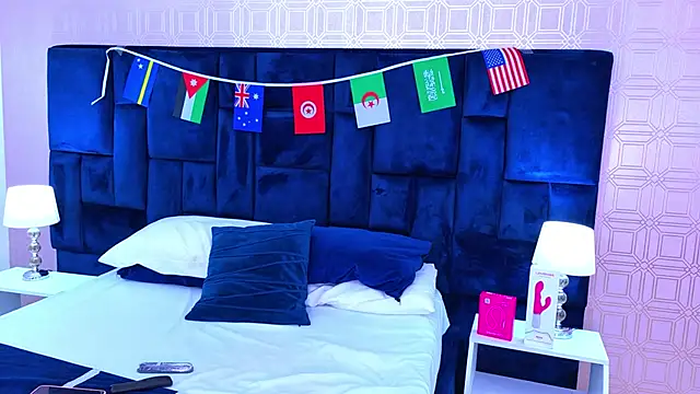 Cami Rousse online show from June 13, 2026, 12:25 pm
