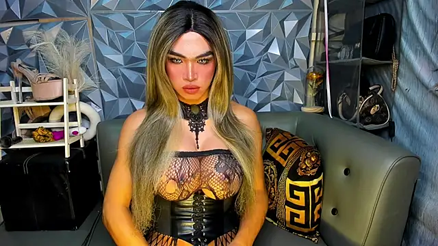 10inDominant Ayesha online show from March 30, 2026, 3:35 pm