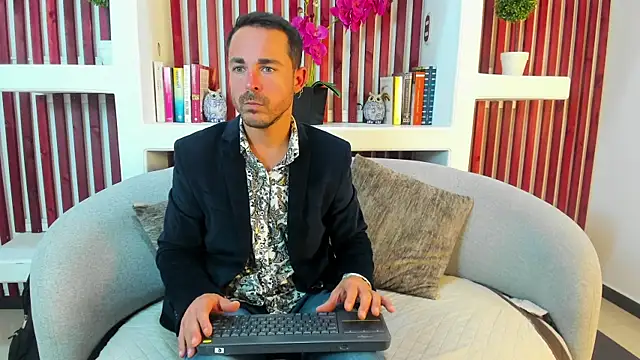 Adams Sanz online show from May 6, 2026, 7:51 pm
