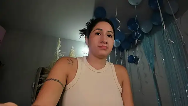 Snapshot of Alanah_connory chatting on July 21, 2026, 1:23 pm Alanah connory online show from July 21, 2026, 1:23 pm