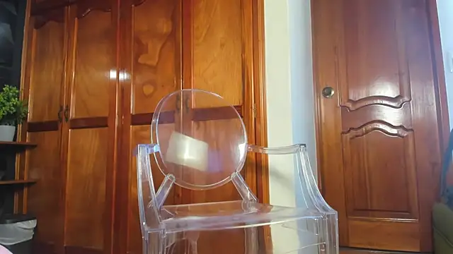 Noha  scott online show from April 10, 2026, 2:46 pm