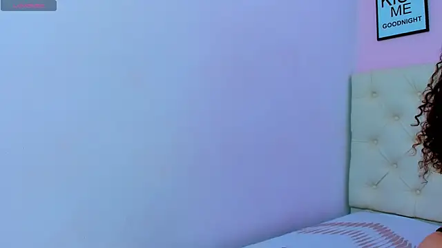 Snapshot of CassieBooker chatting on March 4, 2026, 9:33 pm CassieBooker online show from March 4, 2026, 9:33 pm