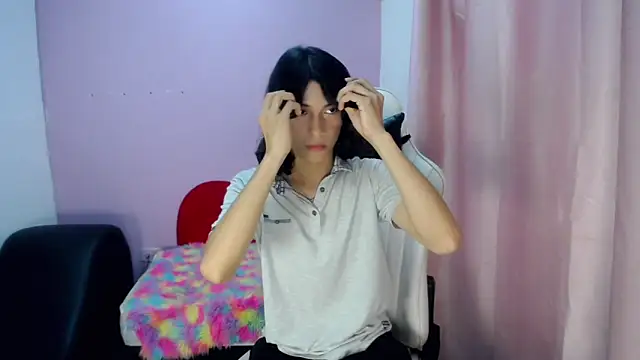 Snapshot of Larry_craft chatting on March 13, 2026, 8:47 pm Larry craft online show from March 13, 2026, 8:47 pm