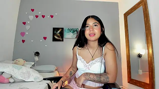 Snapshot of KimTaylorW chatting on March 11, 2026, 8:08 am KimTaylorW online show from March 11, 2026, 8:08 am