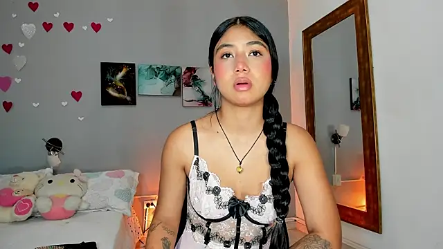 Snapshot of KimTaylorW chatting on March 12, 2026, 8:57 pm KimTaylorW online show from March 12, 2026, 8:57 pm