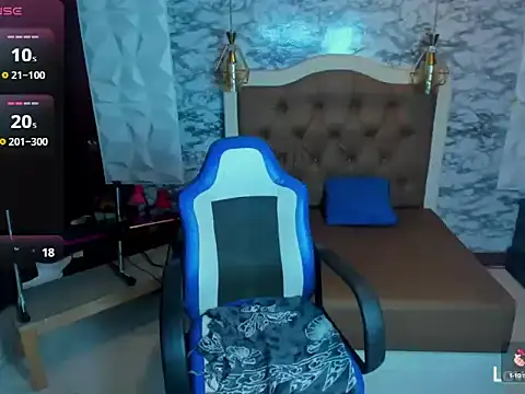 MarianaGalviz  online show from April 21, 2026, 1:42 am