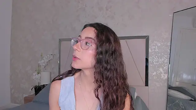 Arii wilde online show from April 7, 2026, 12:51 pm