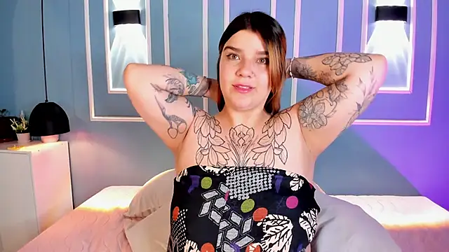 julieta zc online show from March 24, 2026, 3:28 am
