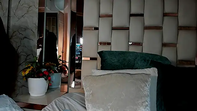 Snapshot of dulce_lyraa1 chatting on March 15, 2026, 8:05 pm dulce lyraa1 online show from March 15, 2026, 8:05 pm