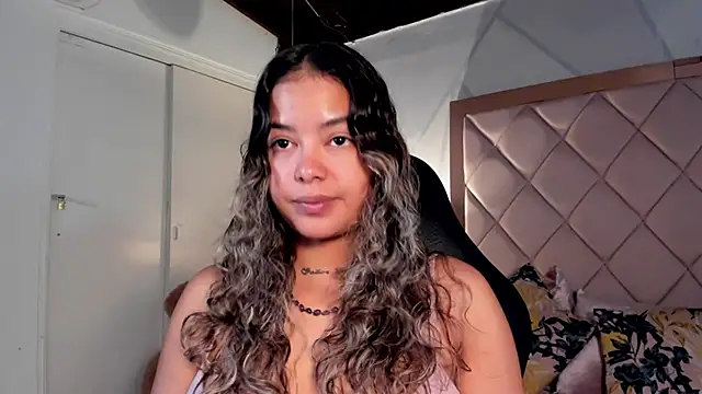 Snapshot of dulce_lyraa1 chatting on April 8, 2026, 4:14 am dulce lyraa1 online show from April 8, 2026, 4:14 am