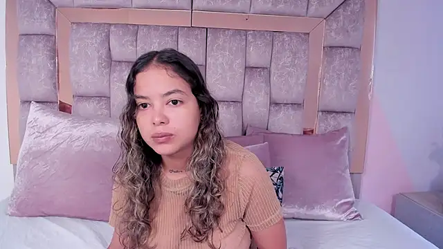 Snapshot of dulce_lyraa1 chatting on April 5, 2026, 8:15 pm dulce lyraa1 online show from April 5, 2026, 8:15 pm