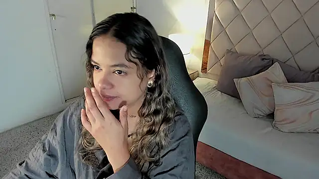 Snapshot of dulce_lyraa1 chatting on March 26, 2026, 4:11 am dulce lyraa1 online show from March 26, 2026, 4:11 am