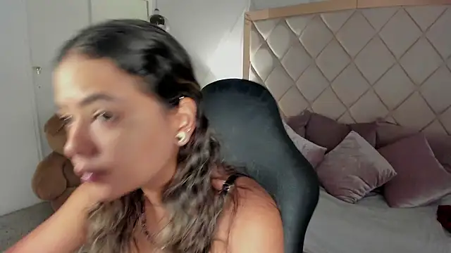 Snapshot of dulce_lyraa1 chatting on March 13, 2026, 4:06 am dulce lyraa1 online show from March 13, 2026, 4:06 am