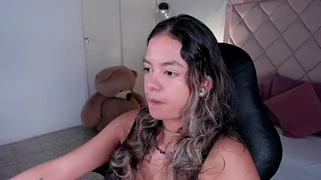 Snapshot of dulce_lyraa1 chatting on March 19, 2026, 4:45 am dulce lyraa1 online show from March 19, 2026, 4:45 am