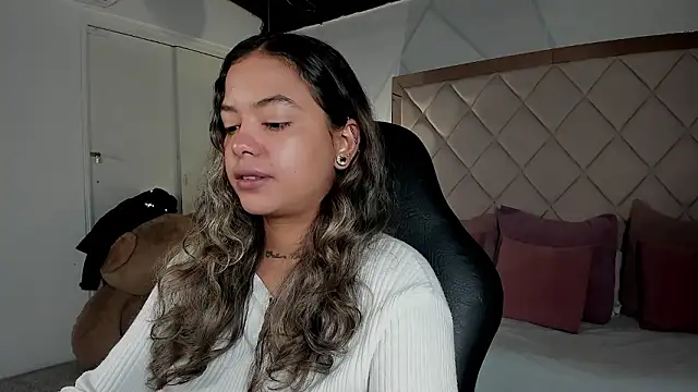 Snapshot of dulce_lyraa1 chatting on March 17, 2026, 4:15 am dulce lyraa1 online show from March 17, 2026, 4:15 am