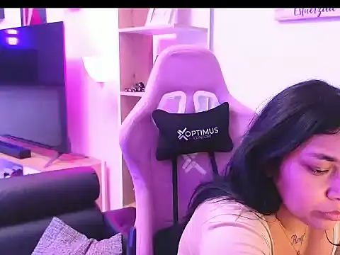 The Wicked Queens02 online show from March 4, 2026, 6:32 am