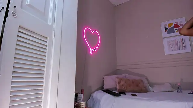 Snapshot of sheila_x chatting on March 13, 2026, 6:35 pm sheila x online show from March 13, 2026, 6:35 pm