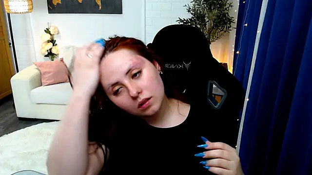 Hennessy bunny online show from April 17, 2026, 6:44 pm