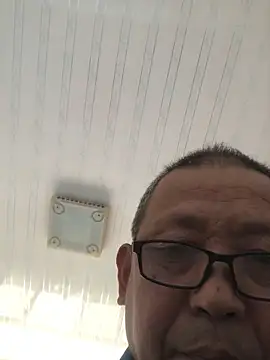 Snapshot of yaocaobi8 chatting on April 10, 2026, 6:53 am yaocaobi8 online show from April 10, 2026, 6:53 am