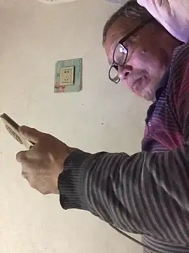 Snapshot of yaocaobi8 chatting on April 3, 2026, 1:06 pm yaocaobi8 online show from April 3, 2026, 1:06 pm