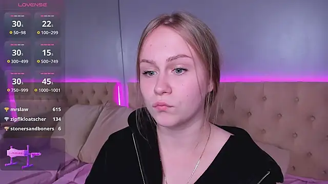Snapshot of stacy_moorex chatting on June 11, 2026, 12:43 am stacy moorex online show from June 11, 2026, 12:43 am