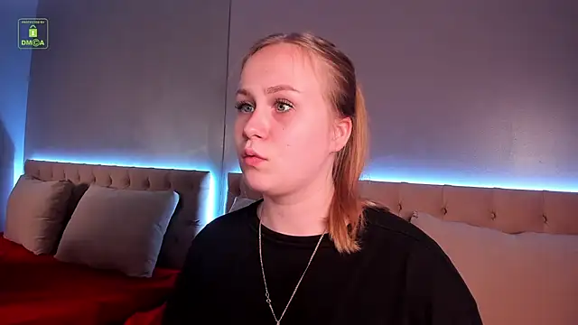 Snapshot of stacy_moorex chatting on July 1, 2026, 8:31 pm stacy moorex online show from July 1, 2026, 8:31 pm