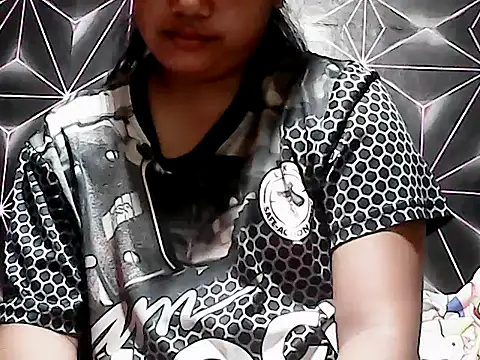 Flowerbebe online show from June 6, 2026, 1:27 pm