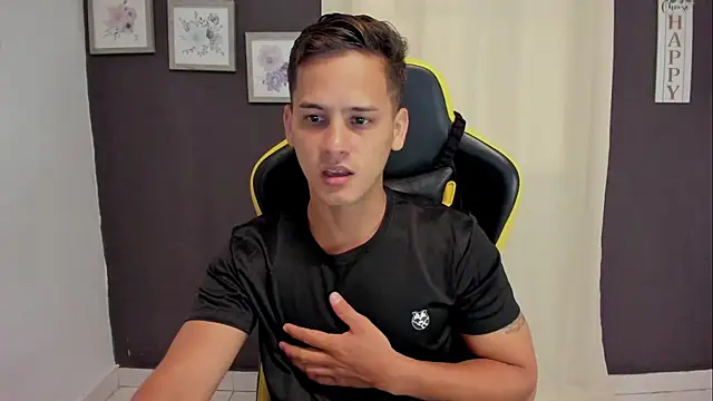sexy andres01 online show from July 22, 2026, 2:41 pm