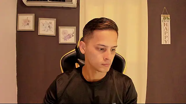 sexy andres01 online show from July 31, 2026, 1:21 pm