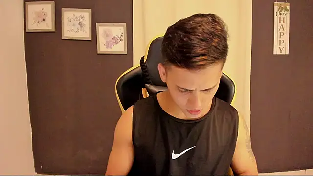 sexy andres01 online show from August 1, 2026, 8:07 pm