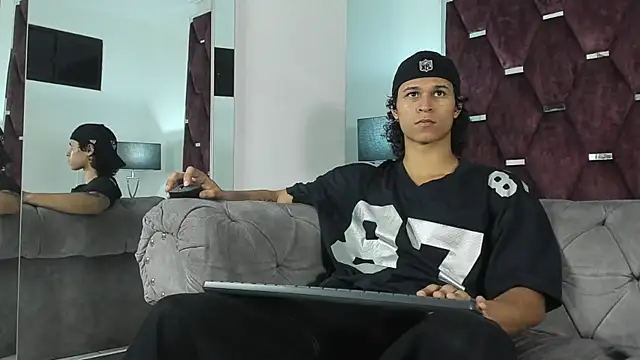 TonyBenedetti online show from March 28, 2026, 8:32 pm