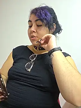 lilith velvet  online show from June 4, 2026, 2:00 pm