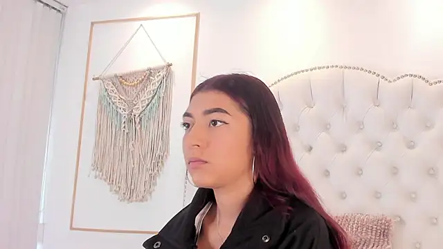 Snapshot of Sara_funy chatting on April 8, 2026, 11:33 am Sara funy online show from April 8, 2026, 11:33 am