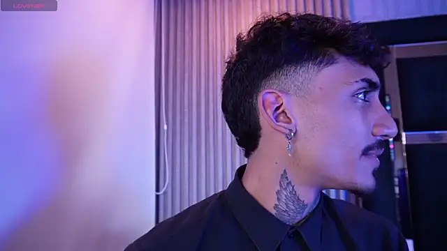 Dark Eros  online show from April 13, 2026, 3:32 am