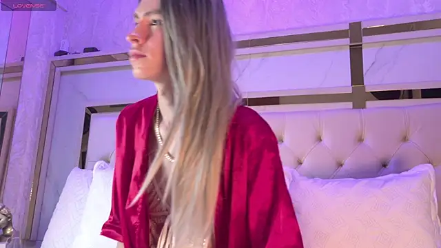 Snapshot of kamilla_rossi chatting on April 15, 2026, 8:09 pm kamilla rossi online show from April 15, 2026, 8:09 pm