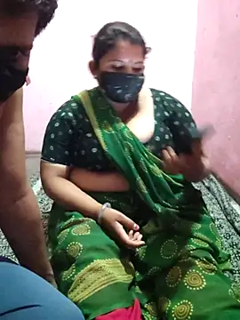 gujjuhotcouple online show from March 27, 2026, 5:36 pm