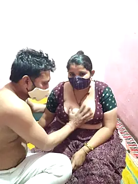 gujjuhotcouple online show from March 1, 2026, 5:24 pm