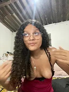 Snapshot of prettydall chatting on March 26, 2026, 12:09 am prettydall online show from March 26, 2026, 12:09 am