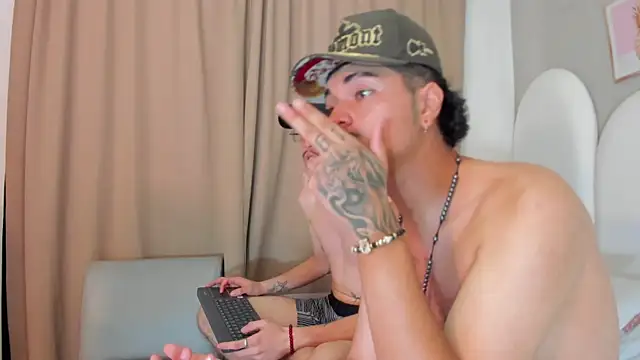 Jason 23   online show from April 15, 2026, 7:58 pm