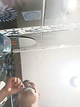 Edwin Q online show from July 21, 2026, 3:35 pm