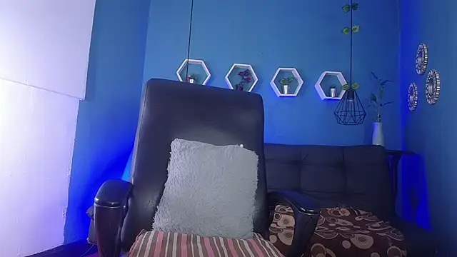 Assly Love online show from February 26, 2026, 9:31 am