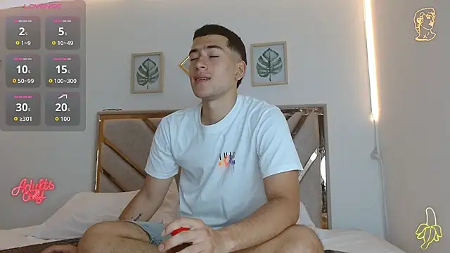 oliver   saint online show from April 5, 2026, 11:22 pm