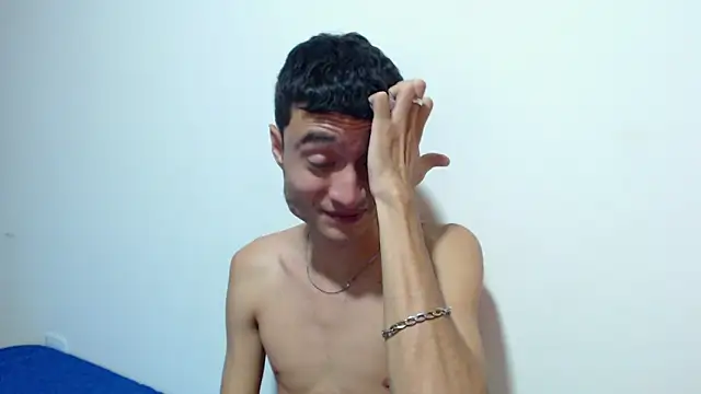 Snapshot of Sweet-Bane chatting on April 14, 2026, 9:09 pm Sweet-Bane online show from April 14, 2026, 9:09 pm