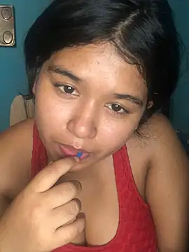 Snapshot of emi_li82 chatting on March 20, 2026, 10:33 pm emi li82 online show from March 20, 2026, 10:33 pm