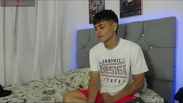 Snapshot of Logan_Jhonson19 chatting on March 6, 2026, 3:56 am Logan Jhonson19 online show from March 6, 2026, 3:56 am