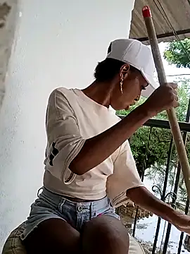 TinnaPeyton online show from April 26, 2026, 9:01 pm