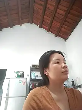 Ivy Trix2 online show from March 20, 2026, 2:56 am