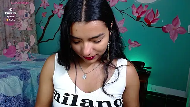 Snapshot of NoelleVireaux chatting on March 24, 2026, 11:32 am NoelleVireaux online show from March 24, 2026, 11:32 am