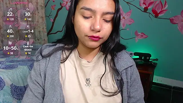 Snapshot of NoelleVireaux chatting on March 17, 2026, 11:57 am NoelleVireaux online show from March 17, 2026, 11:57 am